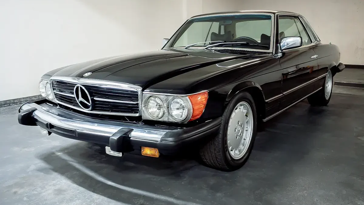 Auto Mart Motors 1975 Mercedes Benz 450SLC classic car